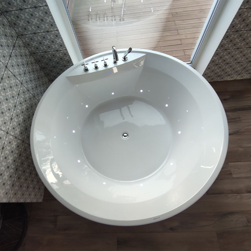 Mullivann Nautic Lux V Airpealtvaade | Santeco Kotikylpylä Upotettu Poreamme Nautic Lux V Air yläkuva